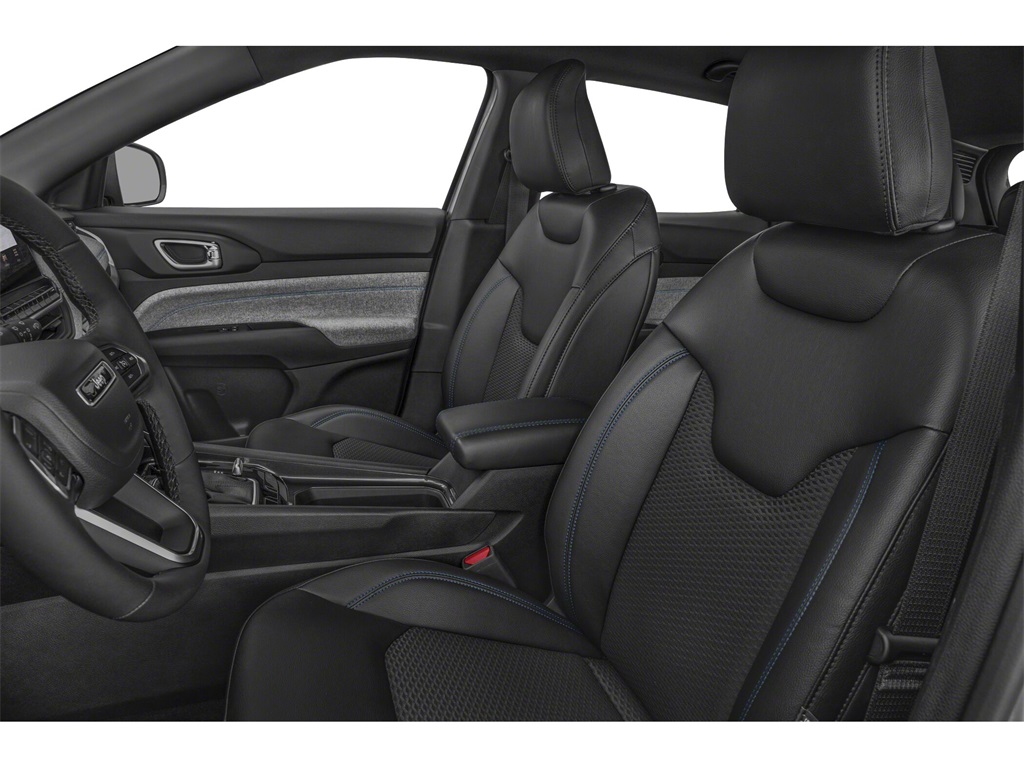 2025 Jeep Compass North Edition Latitude photo 9