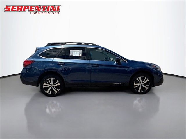 2019 Subaru Outback Limited photo 4