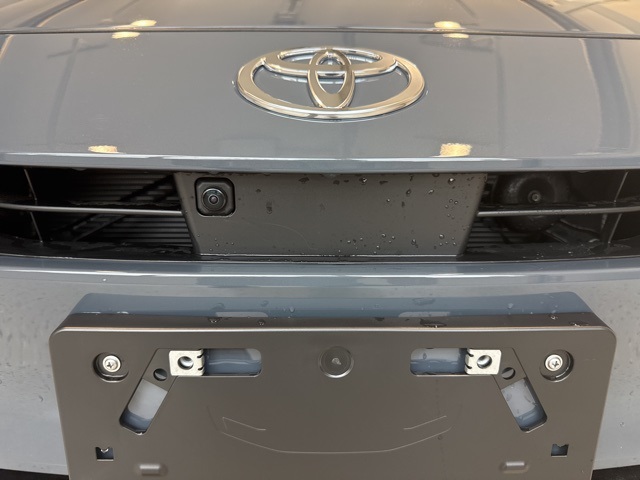 2026 Toyota Prius Plug-in Base photo 11