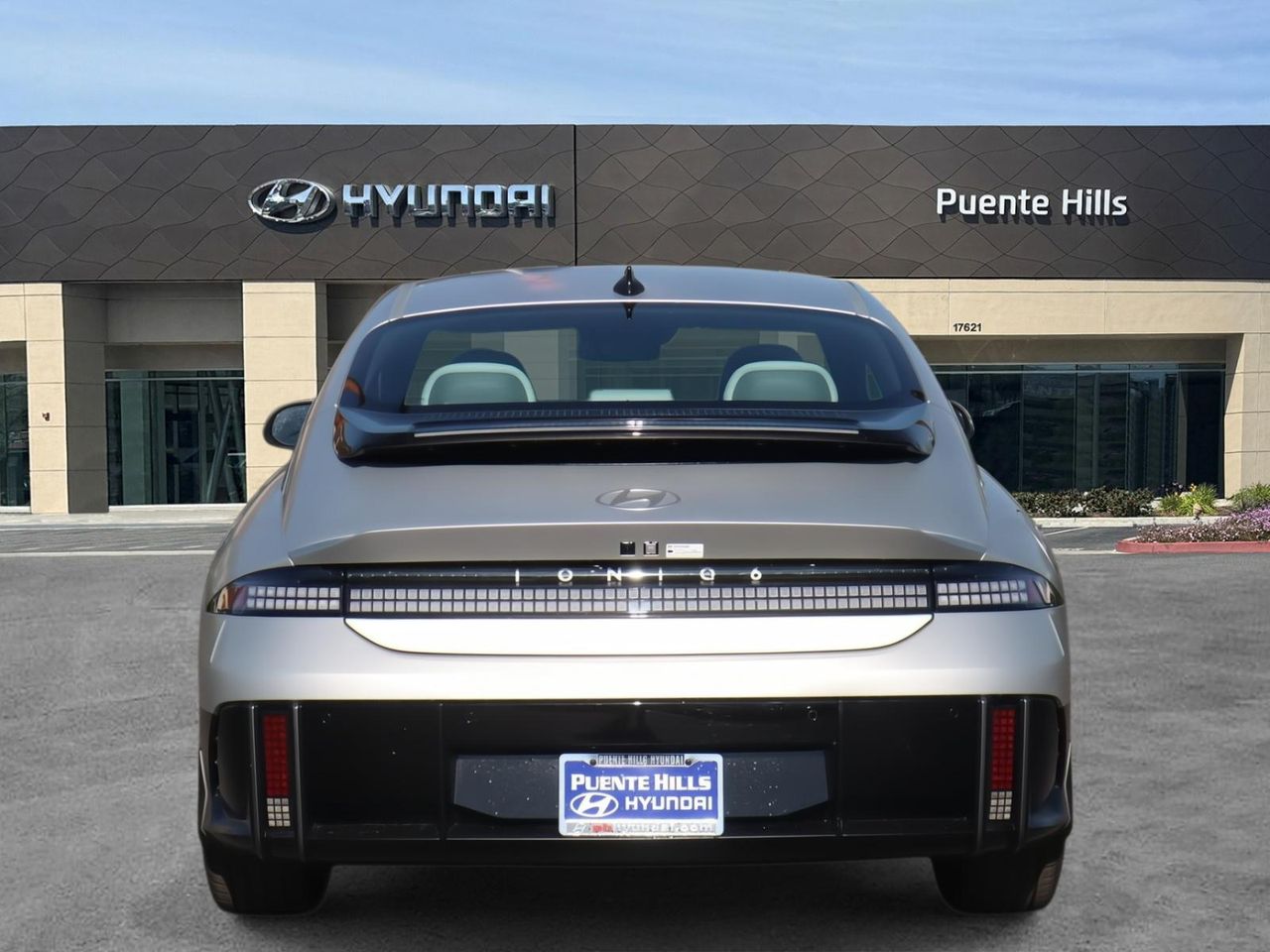 2025 Hyundai Ioniq 6 SEL photo 5