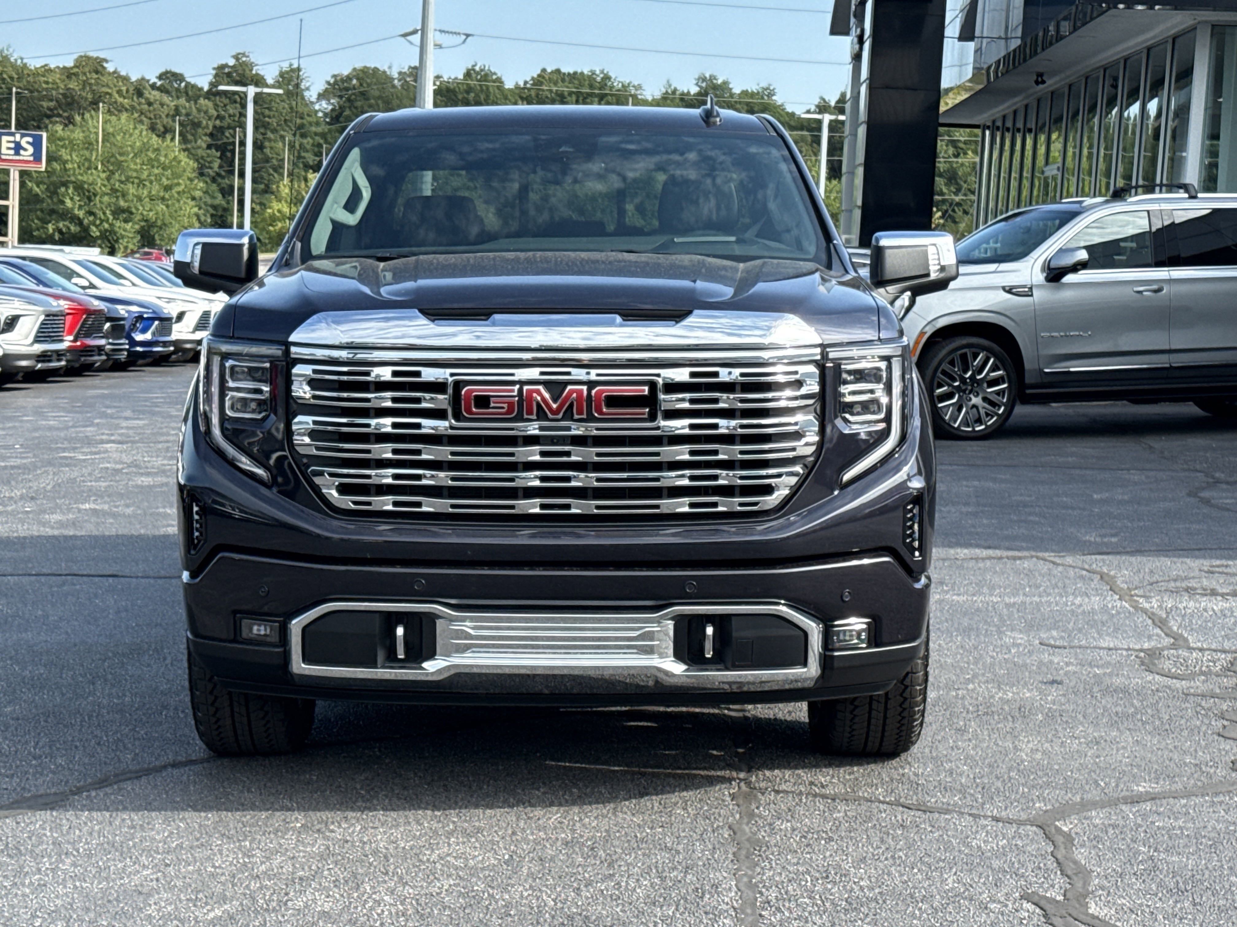 2025 Gmc Sierra Denali photo 4