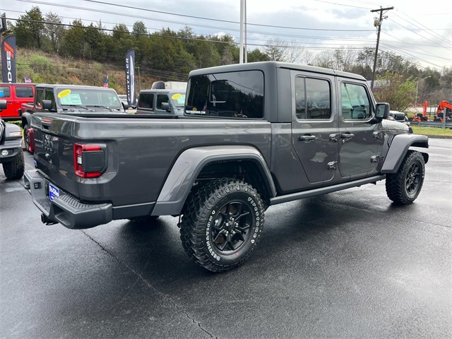 2025 Jeep Gladiator Willys photo 3