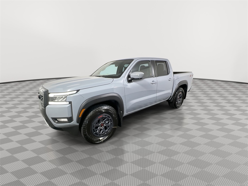 2025 Nissan Frontier PRO-X photo 4