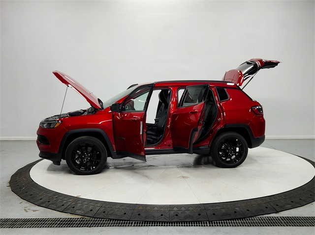 2025 Jeep Compass Latitude photo 11