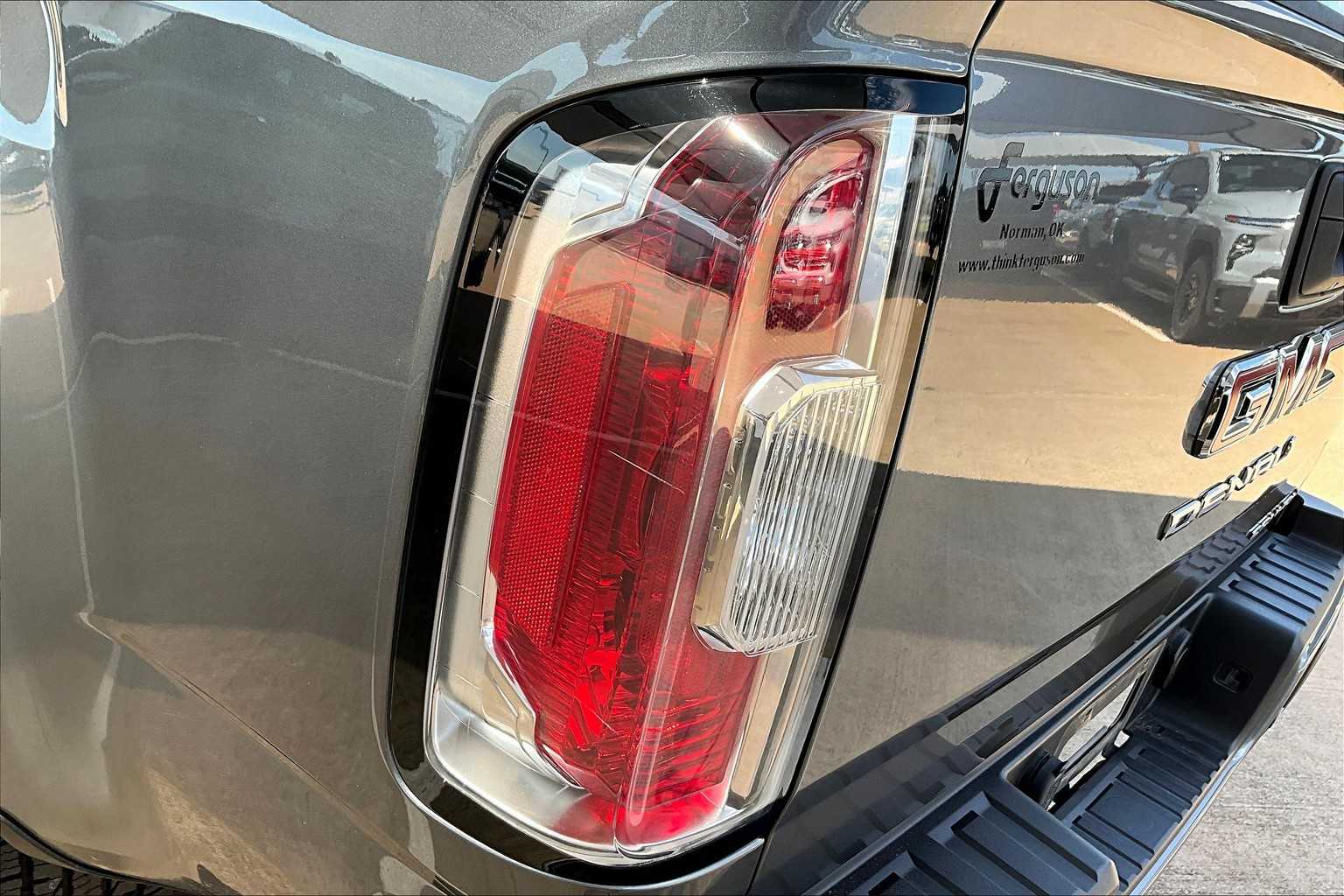 2022 Gmc Canyon Denali photo 25