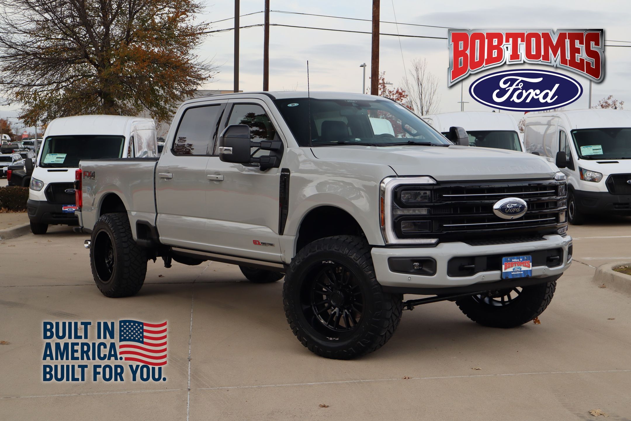 2026 Ford F-250 Super Duty Platinum's photo