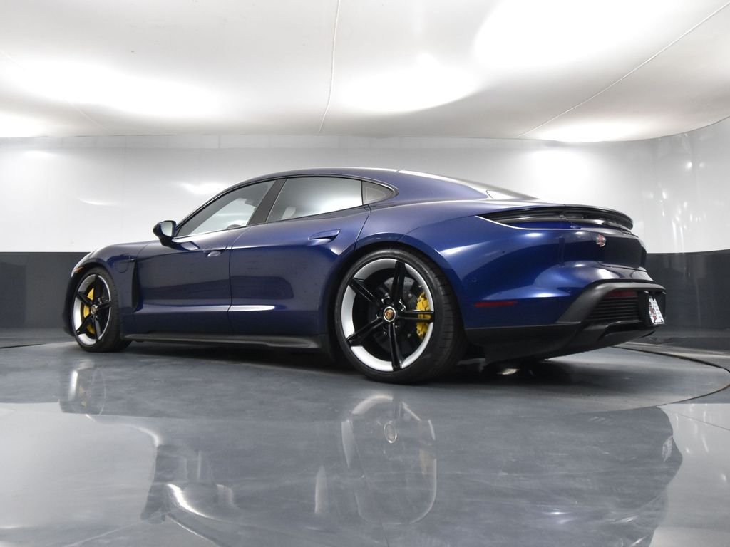 2020 Porsche Taycan Turbo S photo 43
