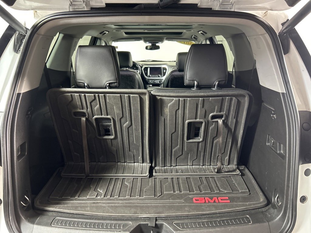2019 Gmc Acadia SLT photo 17