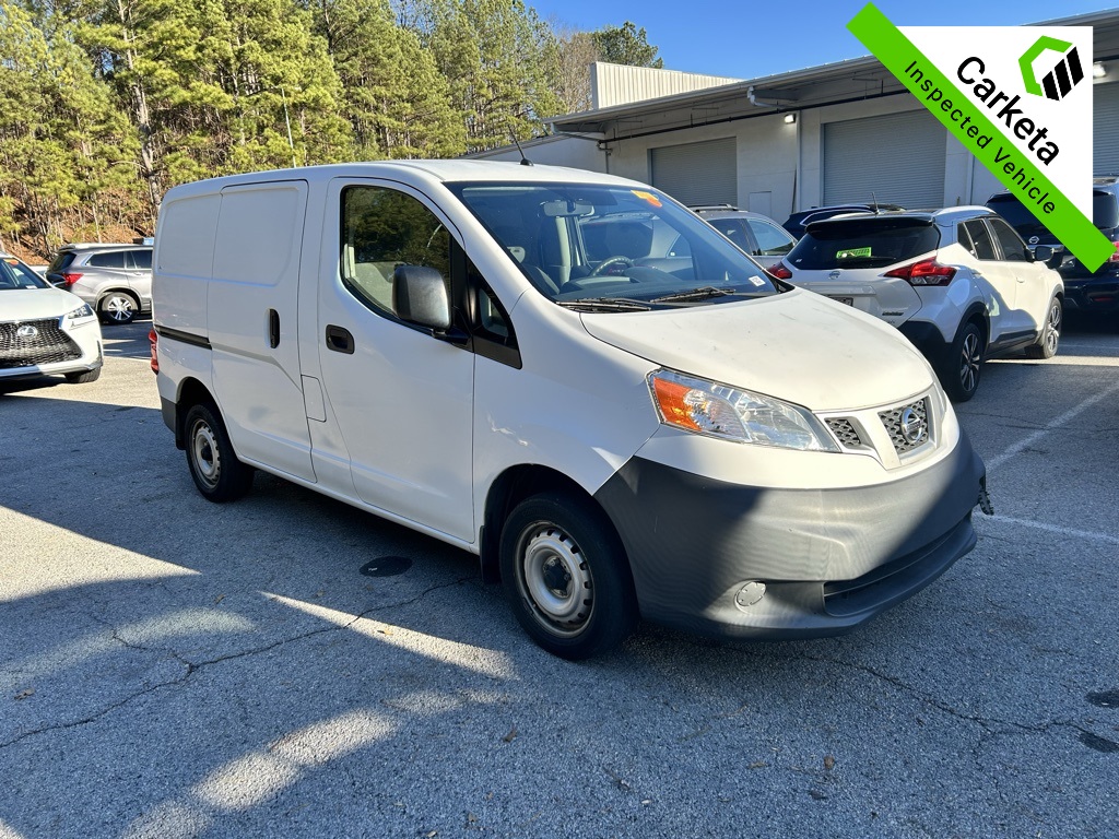 2017 Nissan NV200 S's photo
