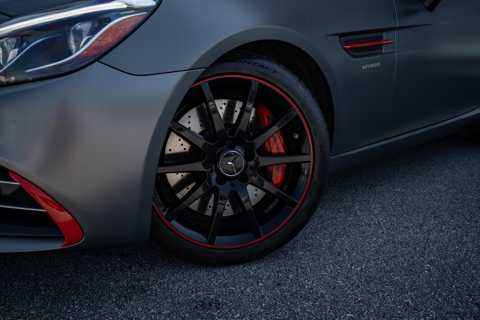 2019 Mercedes Benz SLC AMG 43 photo 4