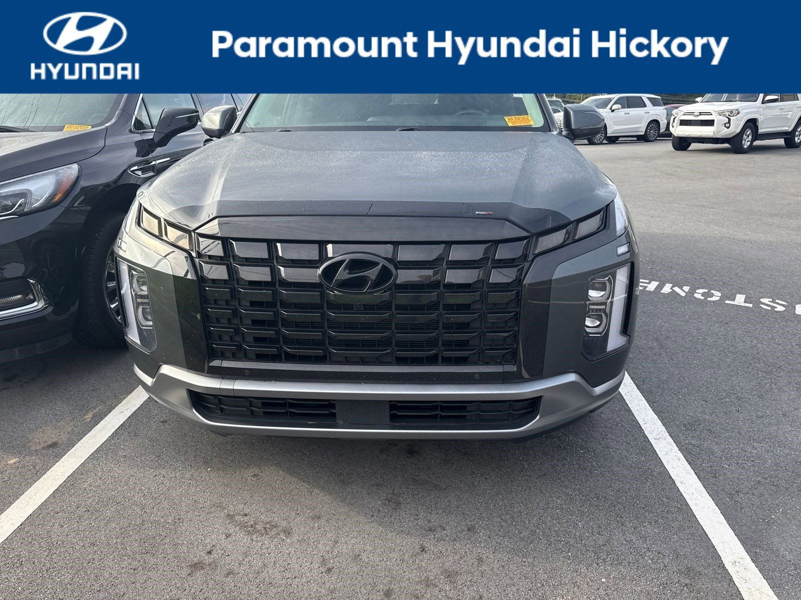 2024 Hyundai Palisade Limited photo 2
