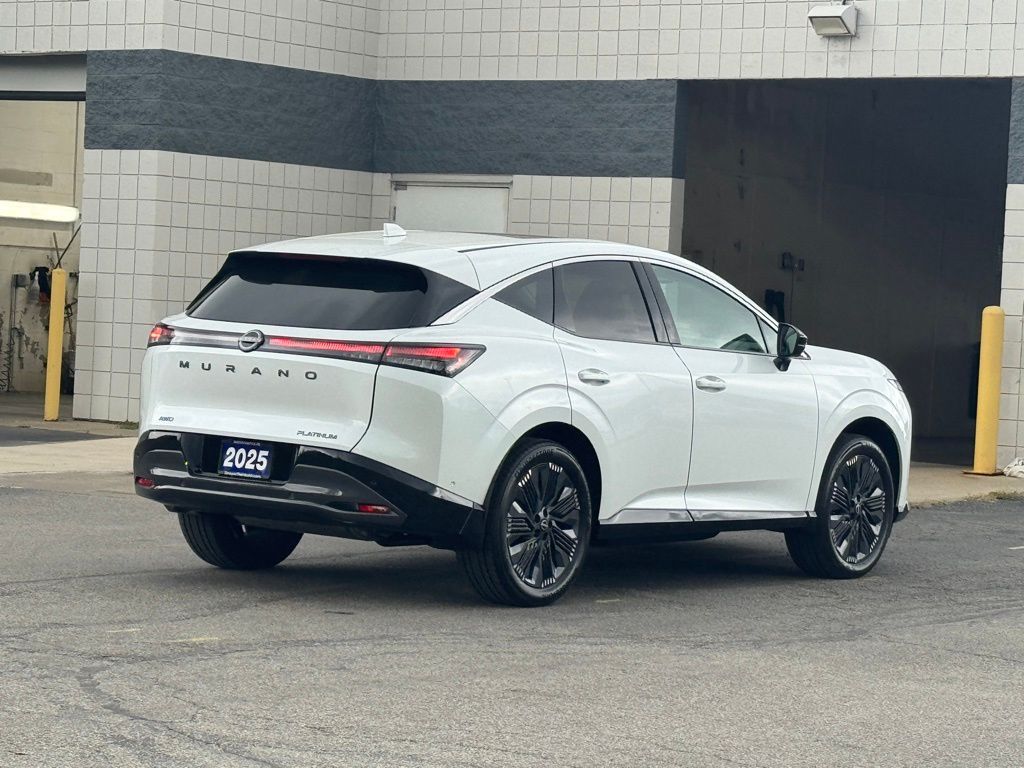 2025 Nissan Murano Platinum photo 2