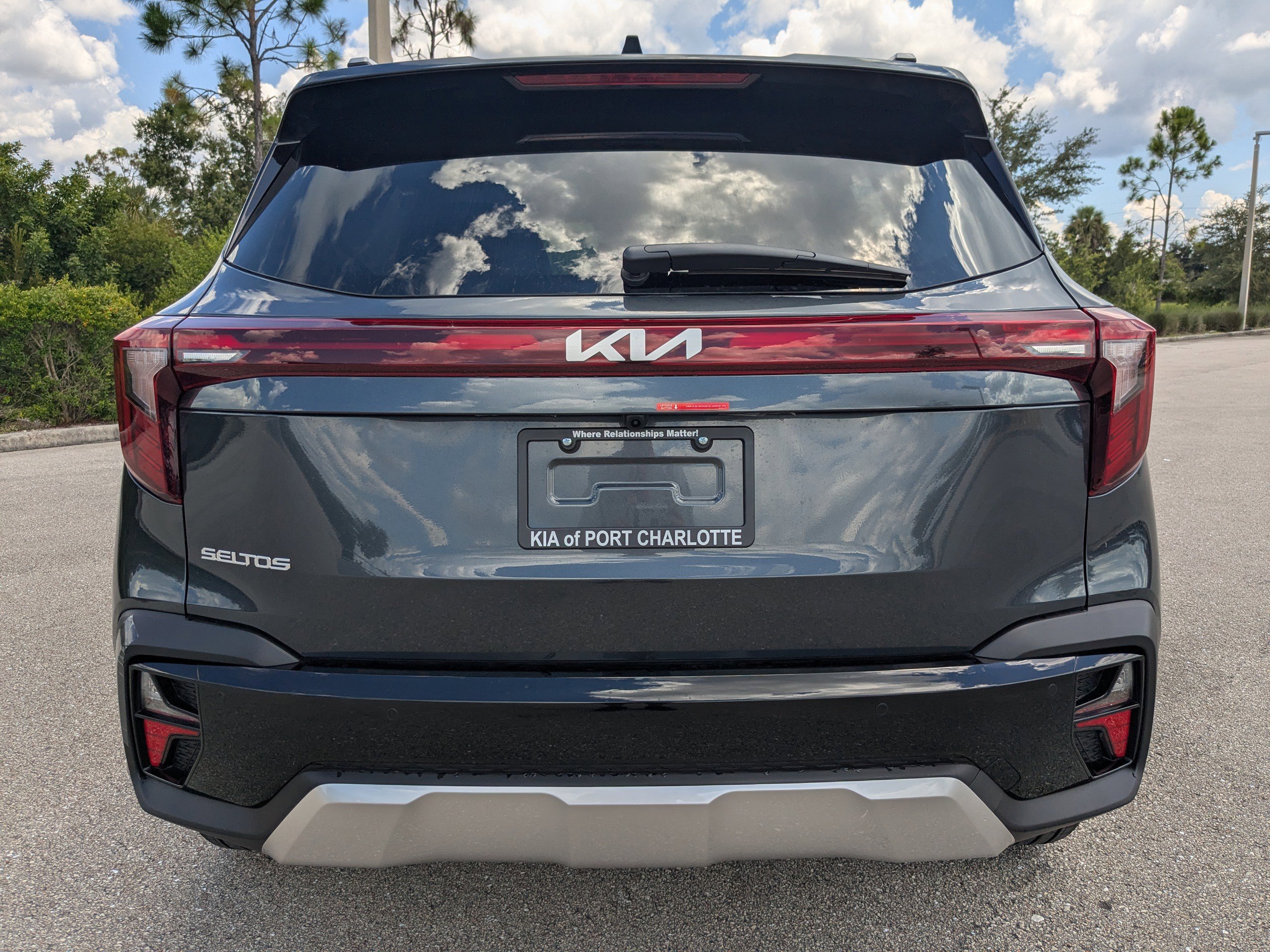 2026 Kia Seltos EX photo 3