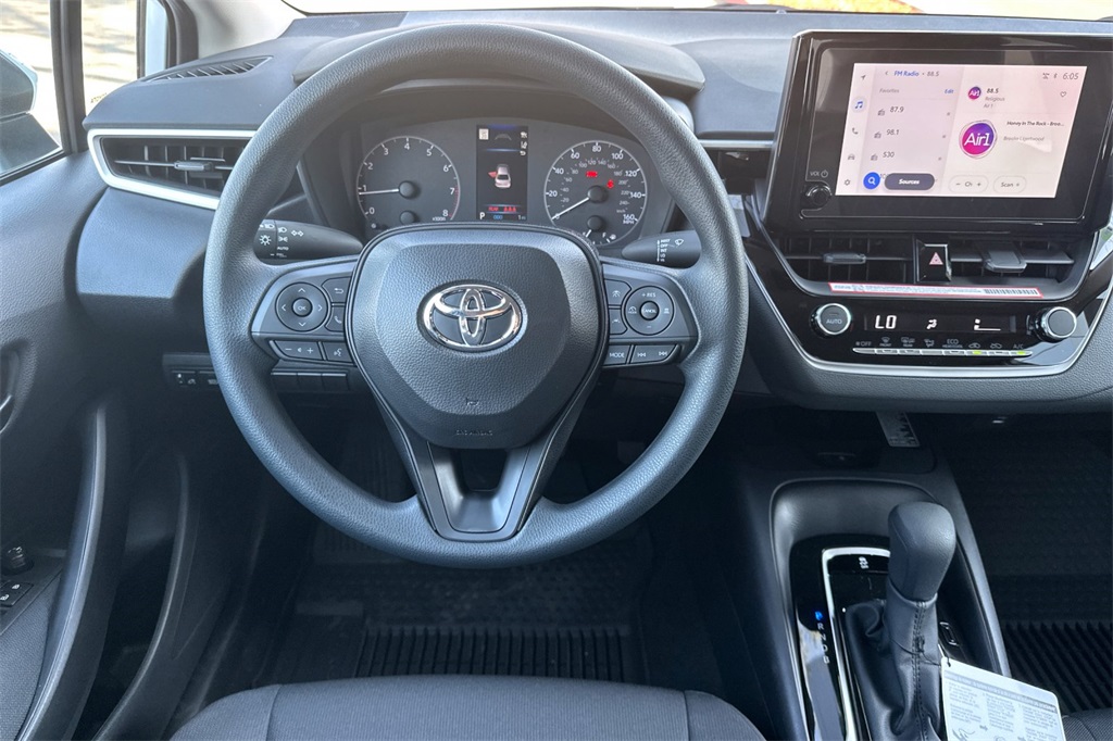 2025 Toyota Corolla LE photo 12