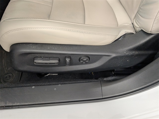 2022 Honda Accord Touring 2.0T photo 14