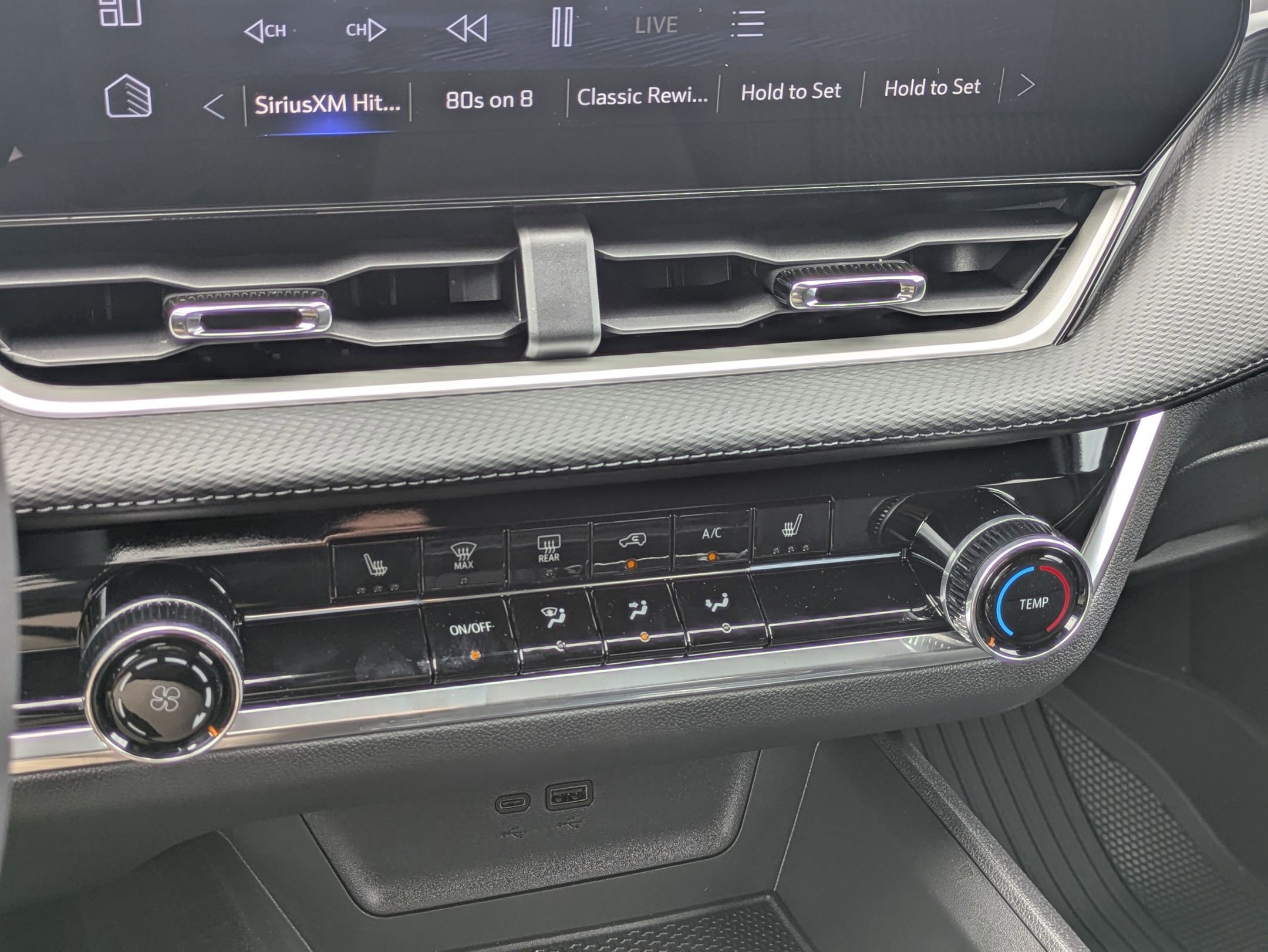 2026 Chevrolet Equinox LT photo 17