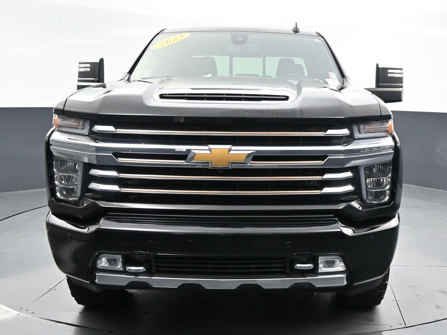 2023 Chevrolet Silverado 2500HD High Country photo 2