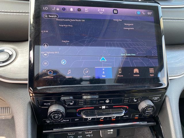 2022 Jeep Grand Cherokee Limited photo 12