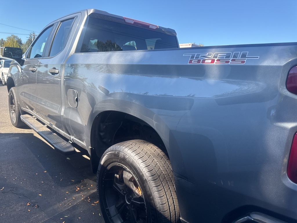 2019 Chevrolet Silverado 1500 Custom Trail Boss photo 3