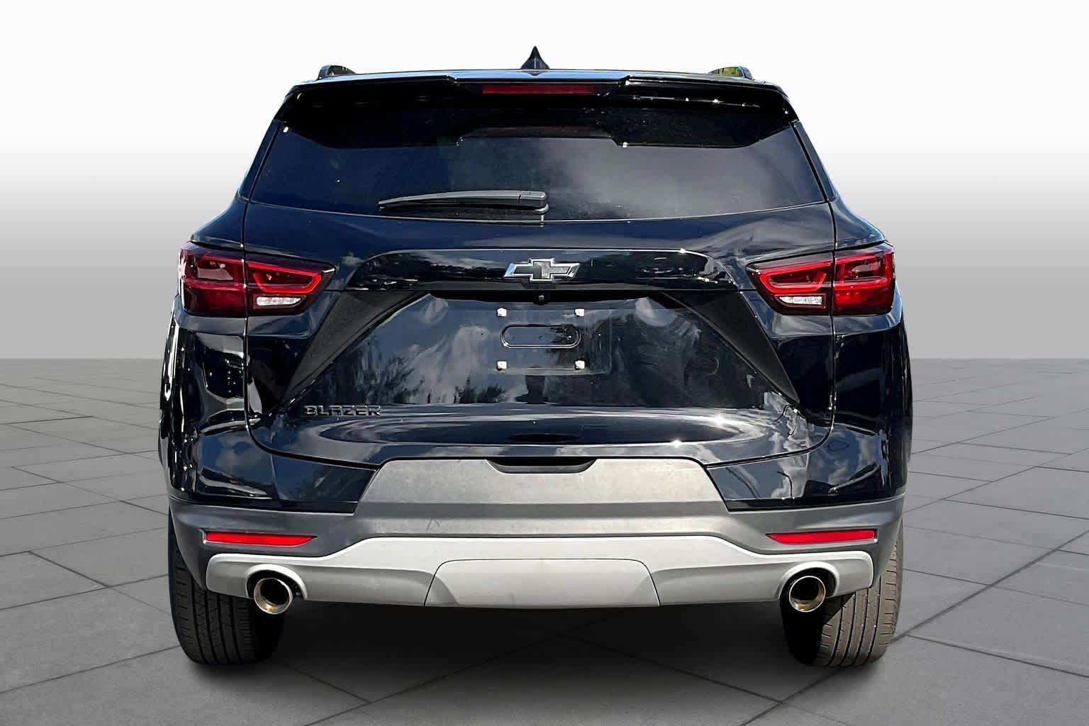 2024 Chevrolet Blazer 2LT photo 2