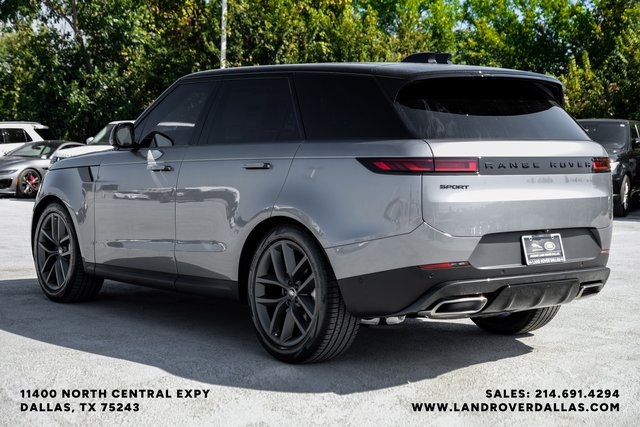 2025 Land Rover Range Rover Sport SE photo 3