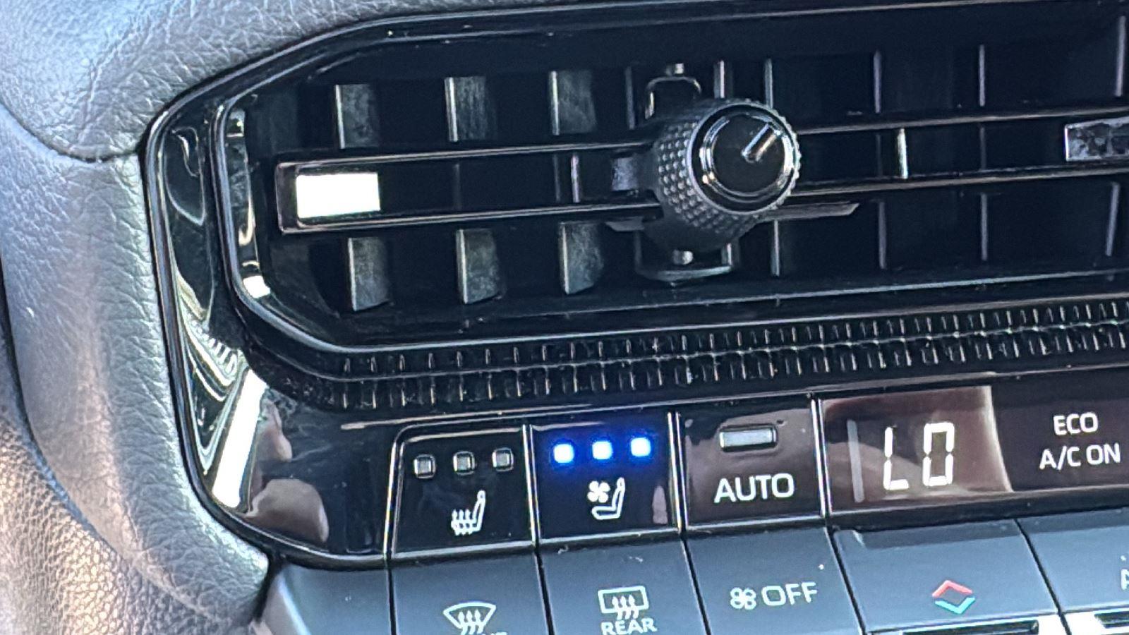 2025 Toyota Land Cruiser Base photo 20