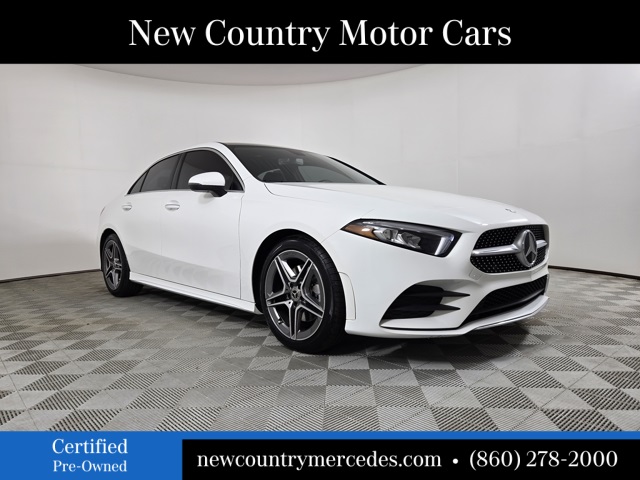 2022 Mercedes-Benz A-Class A220's photo