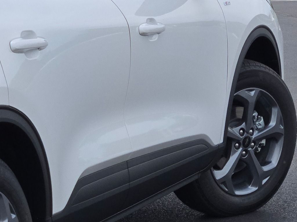 2025 Ford Escape Hybrid ST-Line Select photo 11