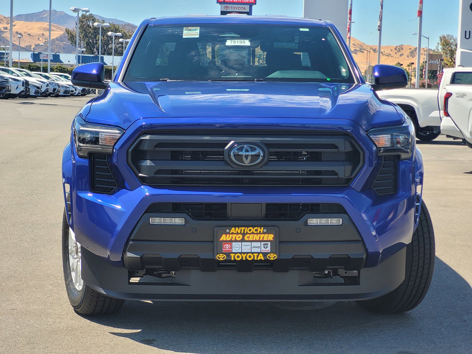 2025 Toyota Tacoma SR5 4x4 Double Cab photo 2