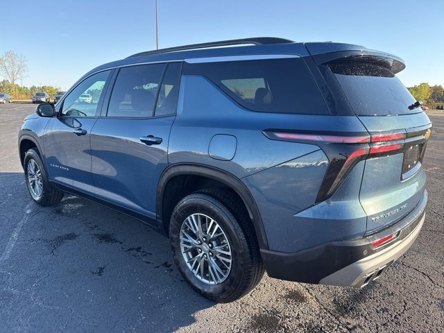 2025 Chevrolet Traverse photo 6