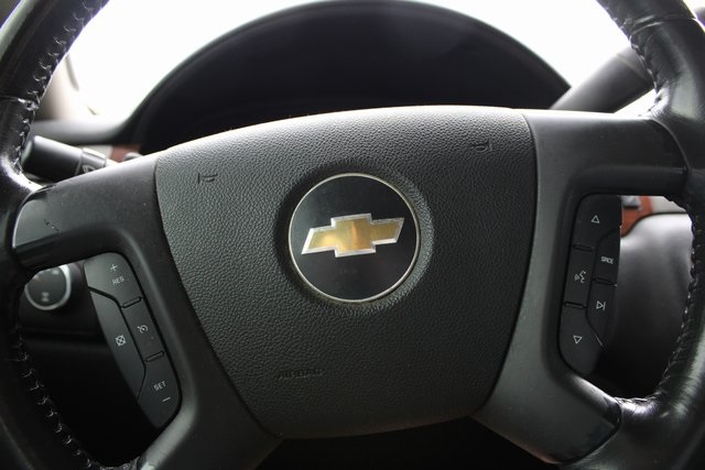 2008 Chevrolet Avalanche LT photo 19