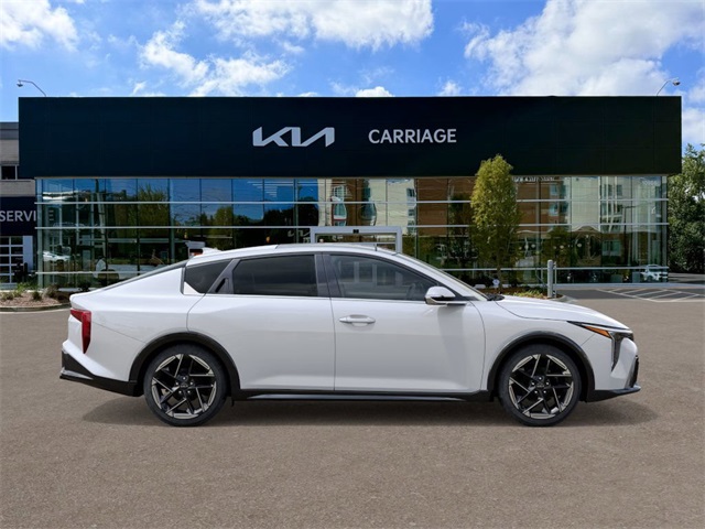 2025 Kia K4 GT-Line photo 2