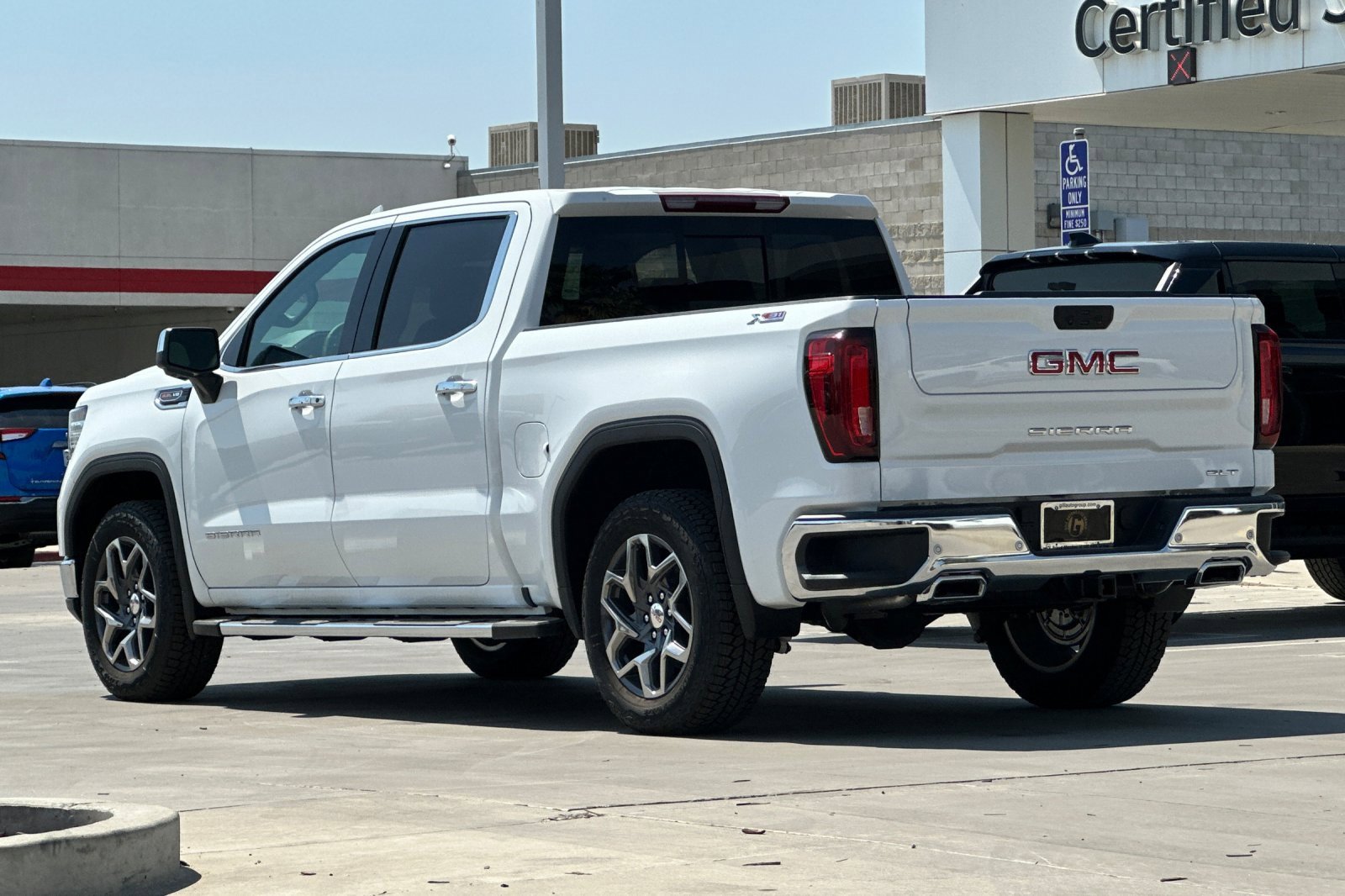2025 Gmc Sierra 1500 SLT photo 4