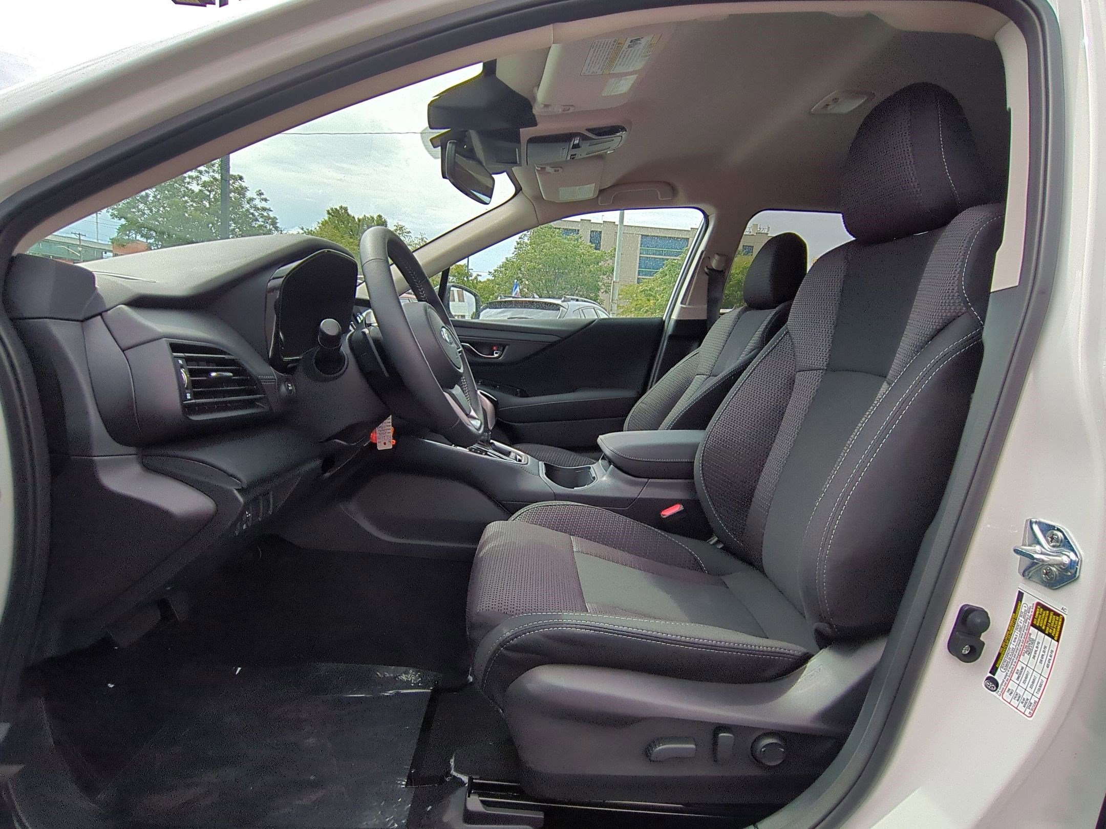 2025 Subaru Outback Premium photo 6
