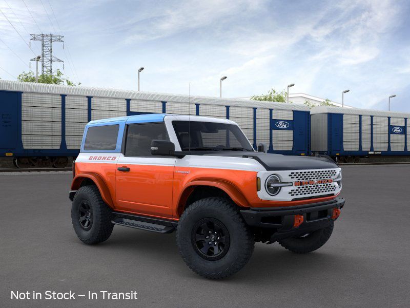 2025 Ford Bronco First Edition photo 6