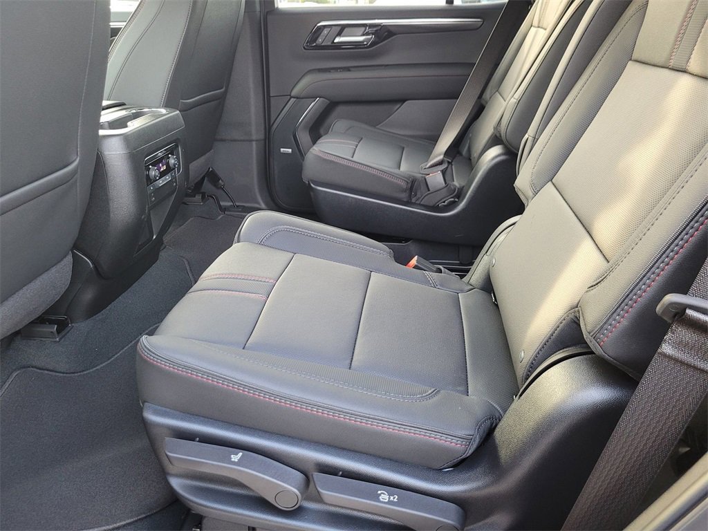 2025 Chevrolet Tahoe RST photo 8