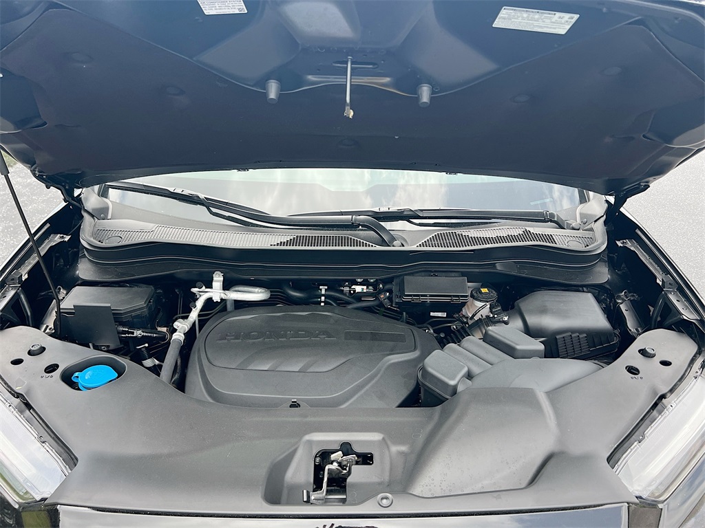 2025 Honda Ridgeline Black Edition photo 32
