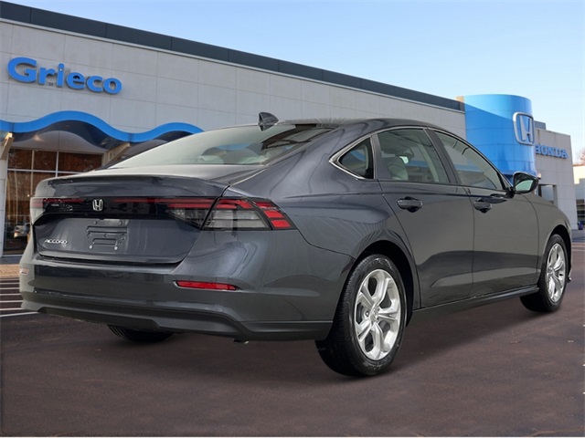 2025 Honda Accord LX photo 6