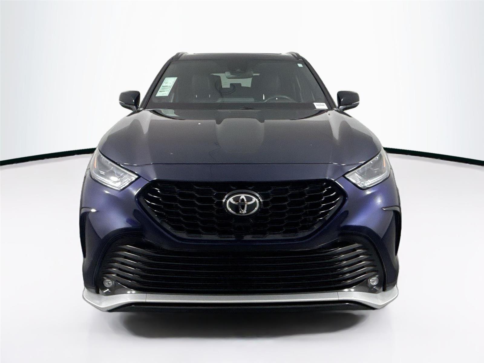 2022 Toyota Highlander XSE photo 3