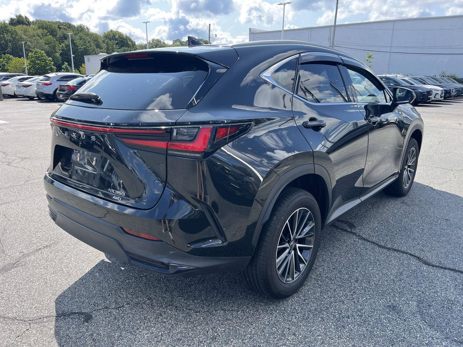 2022 Lexus NX 350 photo 2
