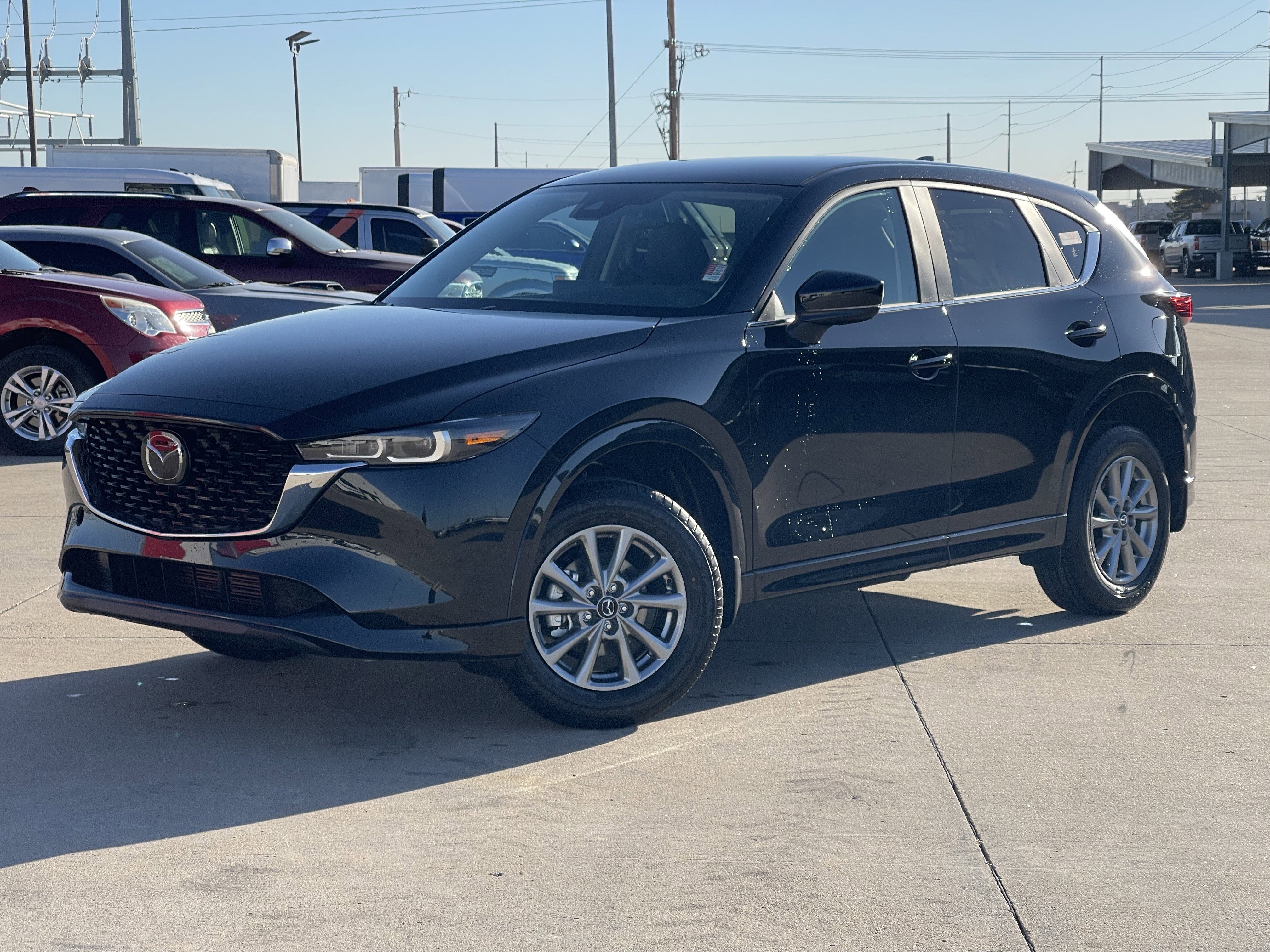 2025 Mazda CX-5 S Select Package's photo