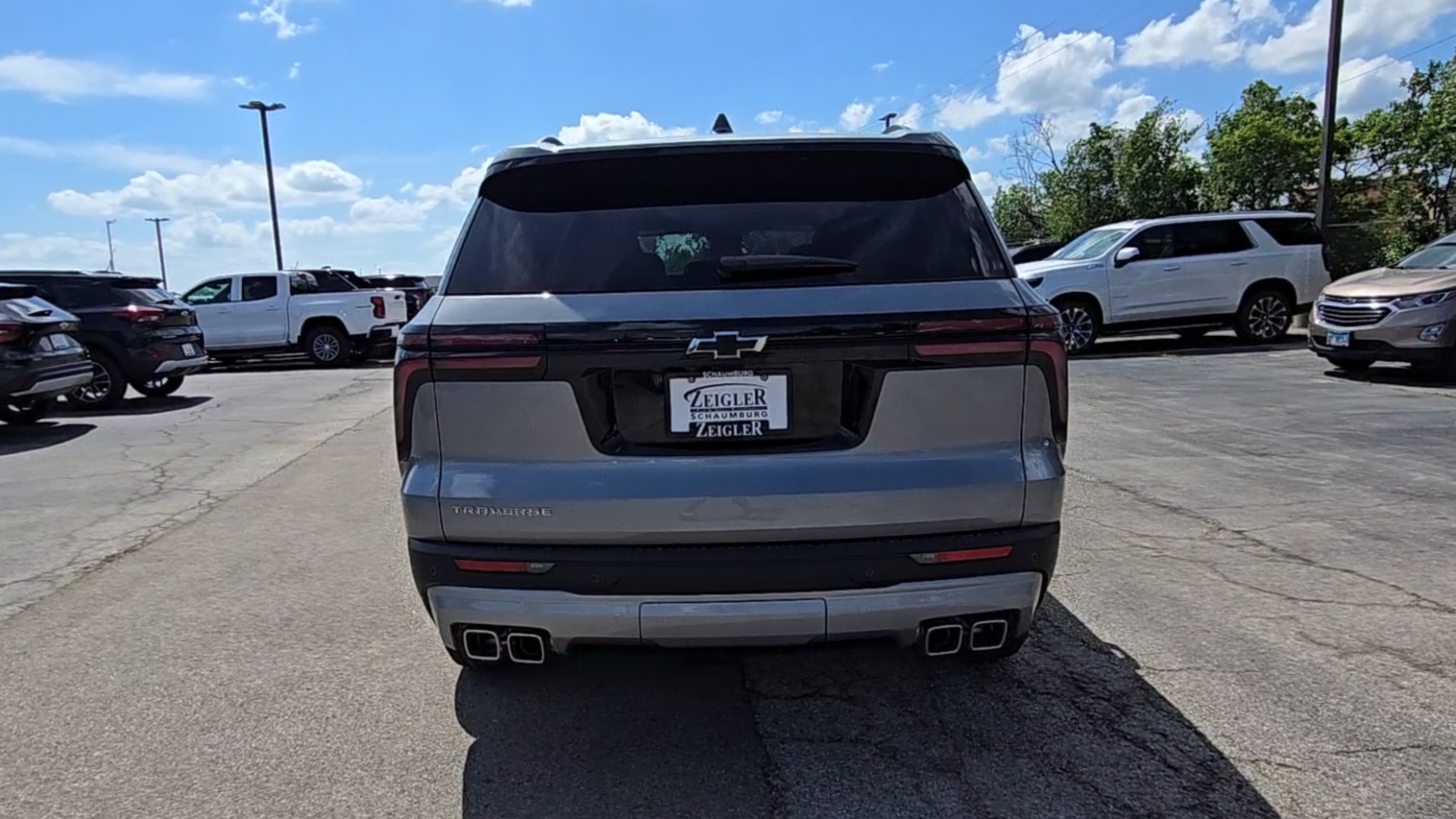 2025 Chevrolet Traverse photo 7