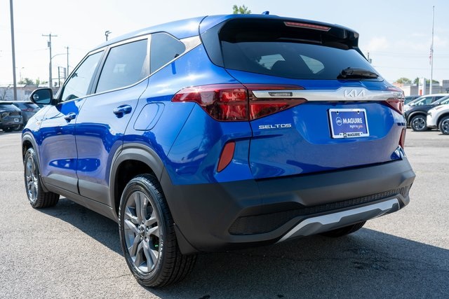 2023 Kia Seltos LX photo 7