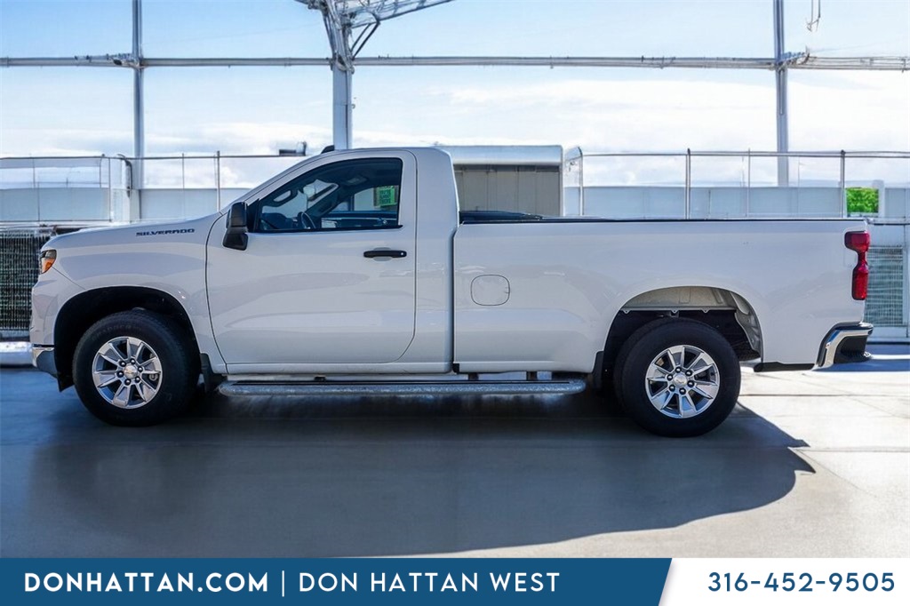 2024 Chevrolet Silverado 1500 photo 2