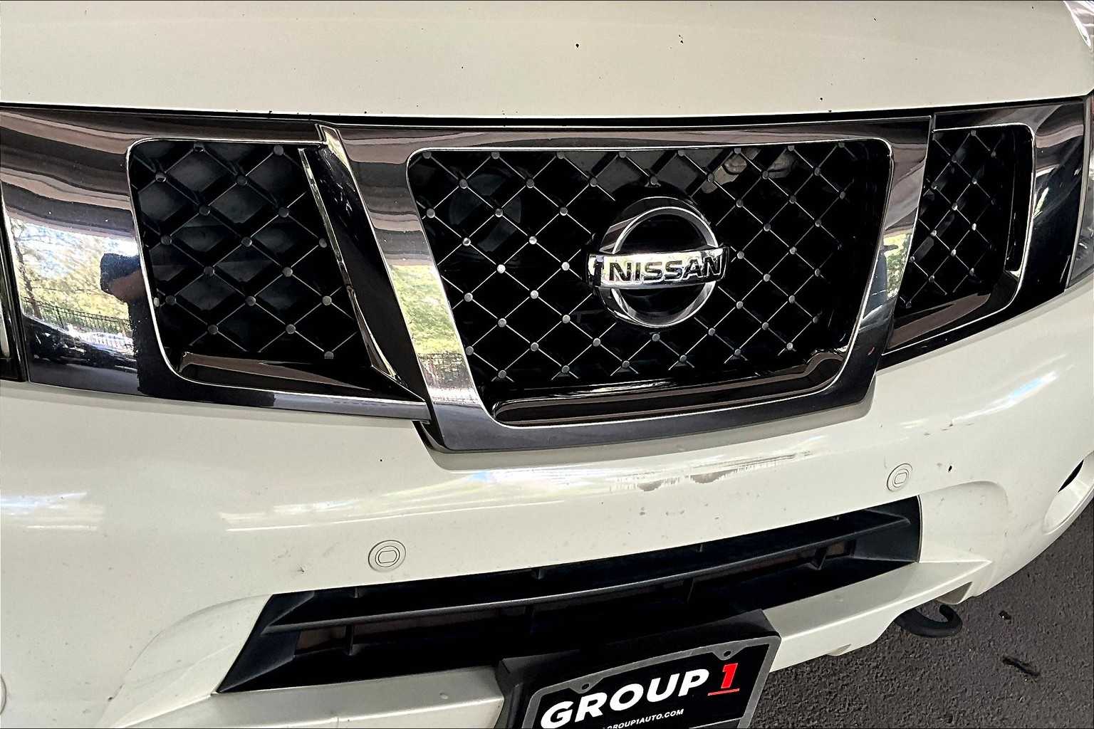 2014 Nissan Armada Platinum photo 28