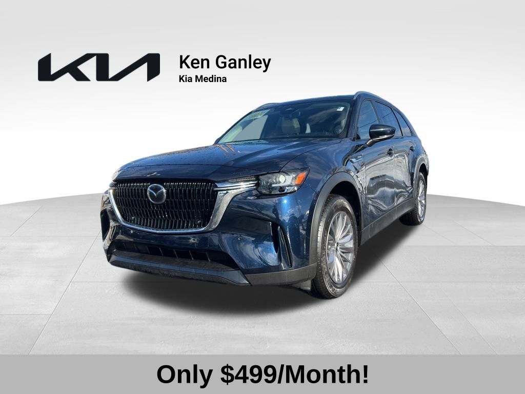 2025 Mazda CX-90 Preferred Package's photo