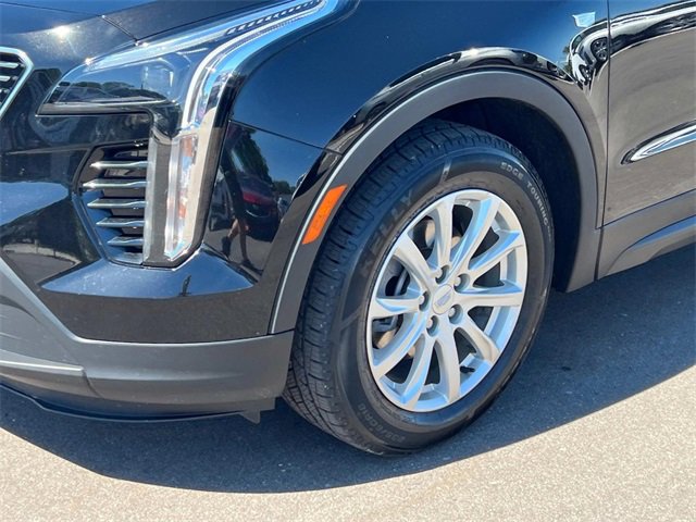 2023 Cadillac XT4 Luxury photo 3