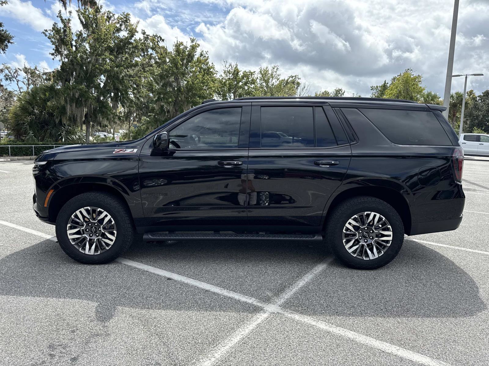 2025 Chevrolet Tahoe Z71 photo 5