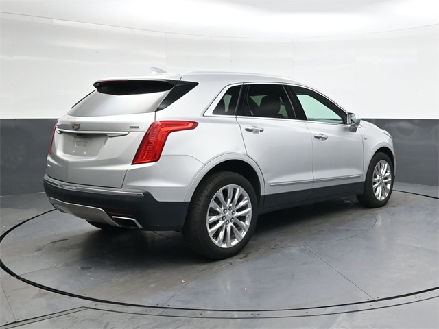 2017 Cadillac XT5 Platinum photo 4