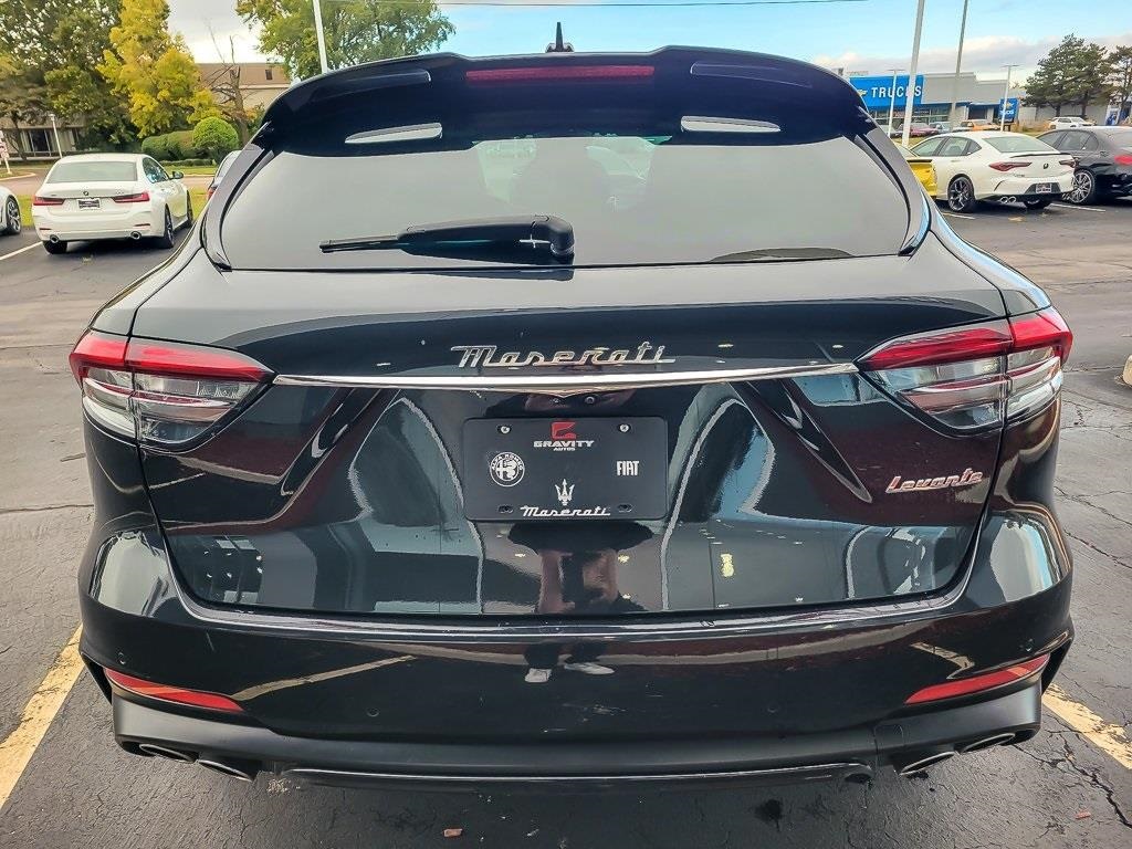 2022 Maserati Levante Modena photo 3